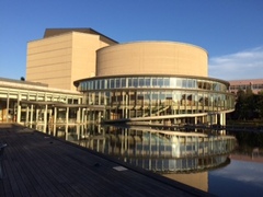 富士見市民文化会館